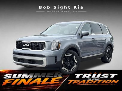 Used 2023 Kia Telluride EX w/ EX Captain's Chair Package