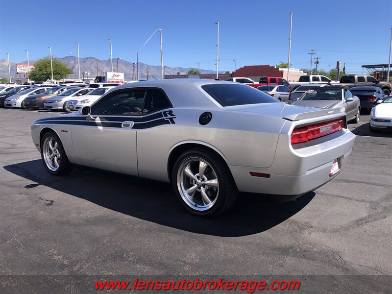 Used 2010 Dodge Challenger R/T RWD image 10