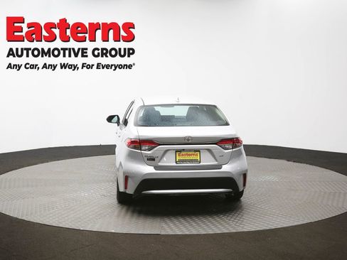 Used 2021 Toyota Corolla LE w/ Protection Package (TMS) FWD image 37