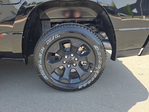 New 2026 RAM 1500 Express AWD/4WD image 34