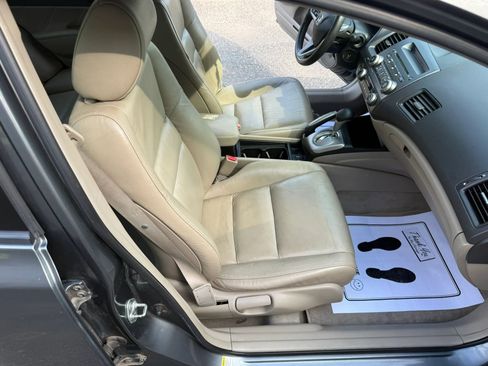 Used 2010 Honda Civic Hybrid Sedan image 24