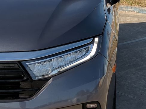 Certified 2023 Honda Odyssey EX-L image 10