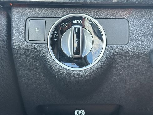 Used 2013 Mercedes-Benz E 350 E 350 image 24