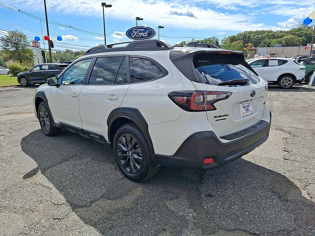 Used 2025 Subaru Outback Onyx Edition AWD/4WD image 6