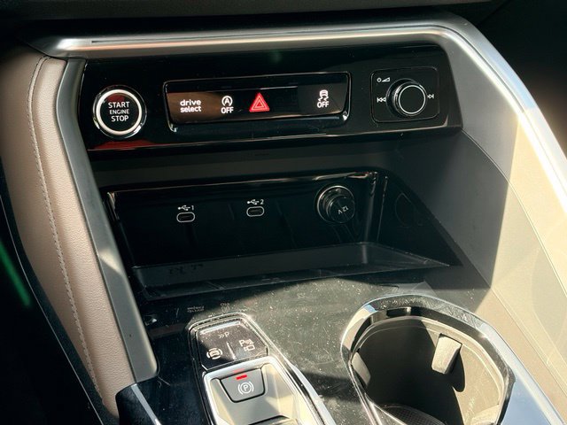 Certified 2025 Audi Q5 Premium Plus w/ Premium Plus AWD/4WD image 10