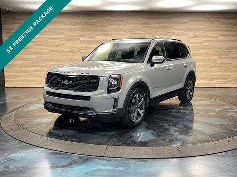 Used 2022 Kia Telluride SX w/ SX Prestige Package image 9