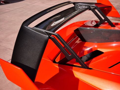 Used 2022 Lamborghini Huracan STO image 13