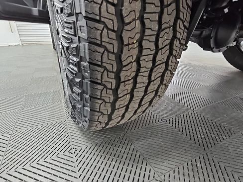 New 2026 GMC Canyon Elevation w/ Convenience Package image 44