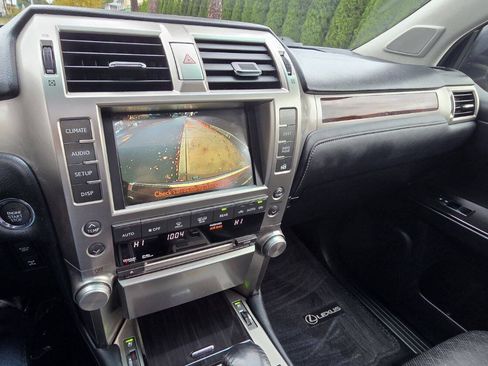 Used 2010 Lexus GX 460 w/ Convenience Pkg AWD/4WD image 15