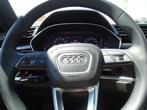 Certified 2024 Audi Q3 2.0T Premium Plus w/ Premium Plus Package AWD/4WD image 16