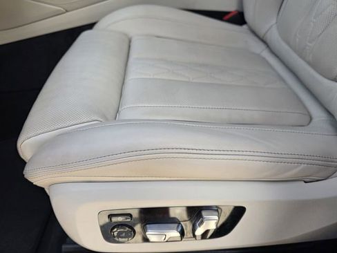 Used 2023 BMW X6 xDrive40i w/ M Sport Package AWD/4WD image 22