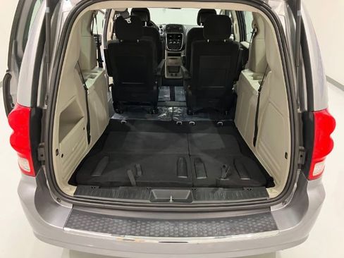Used 2013 Dodge Grand Caravan American Value Package image 28