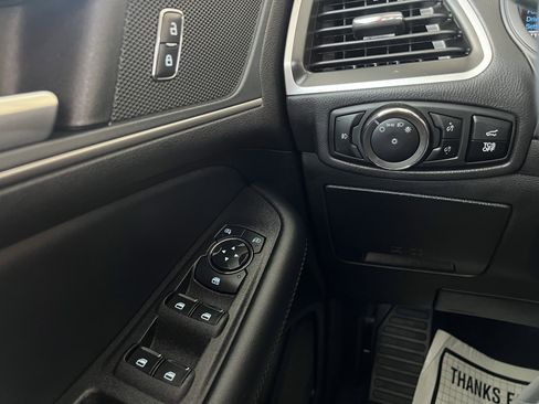 Used 2024 Ford Edge SEL w/ Convenience Package image 39