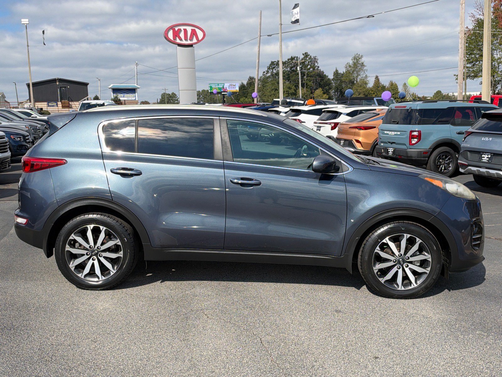 Used 2017 Kia Sportage EX FWD image 2