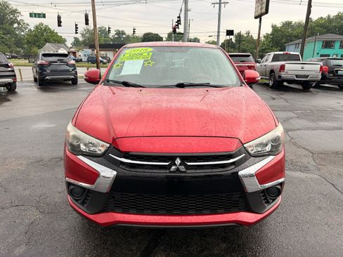Used 2018 Mitsubishi Outlander Sport ES FWD image 2
