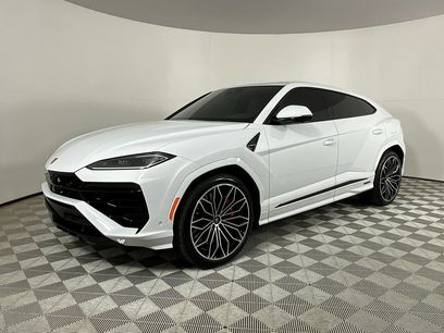 Used 2025 Lamborghini Urus SE
