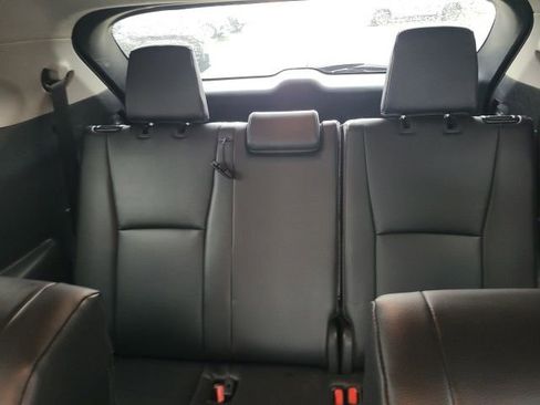 Used 2024 Toyota Highlander XLE image 14