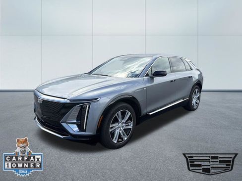 Certified 2024 Cadillac Lyriq Tech w/ Driver Assist Package AWD/4WD image 1