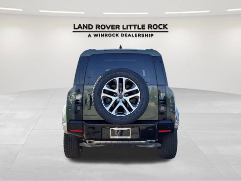 New 2026 Land Rover Defender 110 X-Dynamic SE image 7