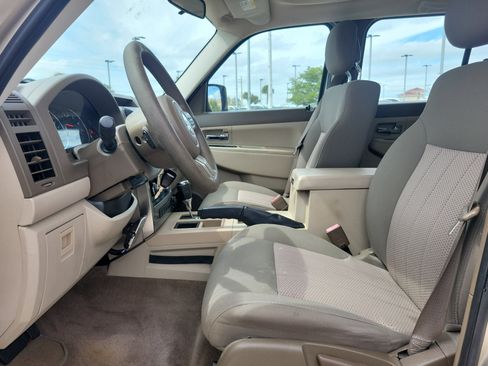 Used 2011 Jeep Liberty Sport image 17