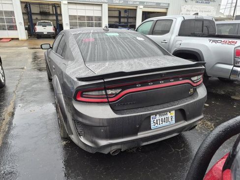 Used 2020 Dodge Charger Scat Pack image 5