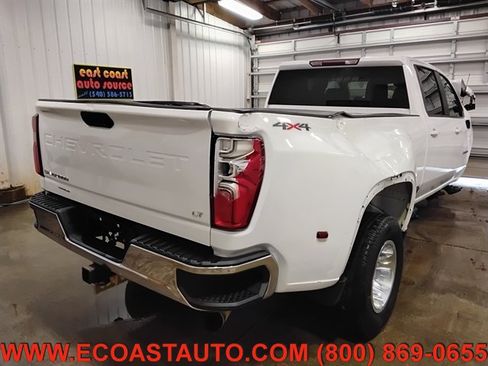 Used 2023 Chevrolet Silverado 3500 LT w/ Convenience Package image 3