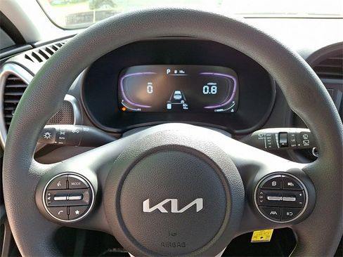 New 2025 Kia Soul LX w/ LX Technology Package image 13