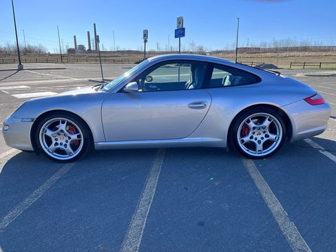 Used 2005 Porsche 911 Carrera S image 9