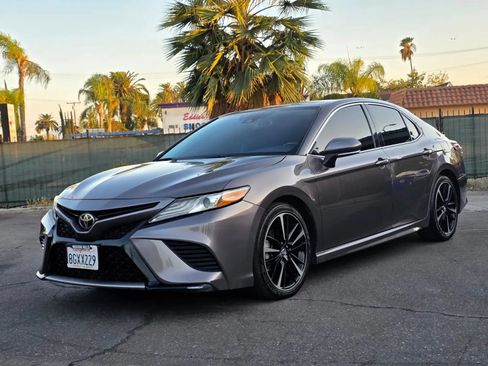Used 2019 Toyota Camry XSE w/ Carpet Mat Package FWD image 1