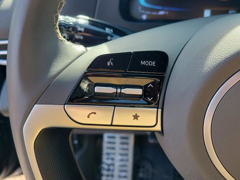 Used 2025 Hyundai Elantra Sport image 20