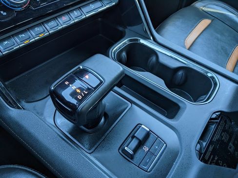 Used 2023 GMC Sierra 1500 AT4 w/ AT4 Preferred Package image 36