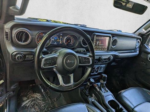 Used 2021 Jeep Gladiator Overland w/ Popular Equipment Package AWD/4WD image 10