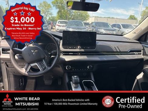 Used 2025 Mitsubishi Outlander SE AWD/4WD image 7