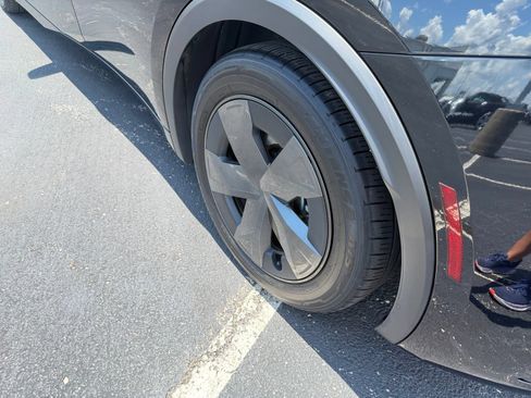 Used 2024 Toyota Prius Prime FWD image 10