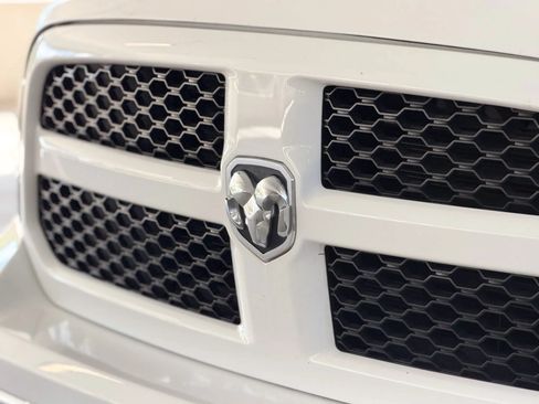 Used 2019 RAM 1500 Big Horn AWD/4WD image 11