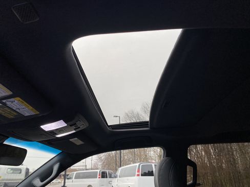 Used 2021 Lexus GX 460 Premium w/ Premium Package image 33