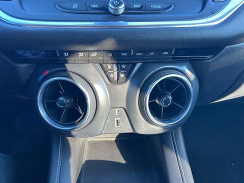 Used 2023 Chevrolet Blazer LT image 33