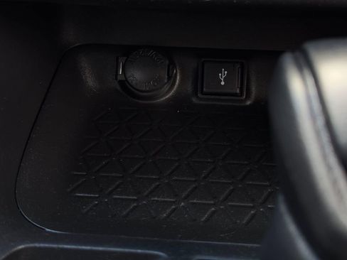 Certified 2022 Toyota RAV4 XLE w/ Convenience Package AWD/4WD image 36