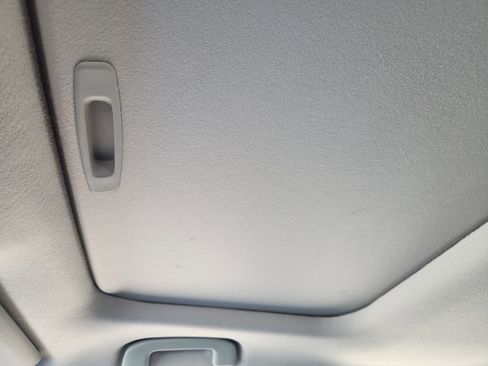 Used 2022 Toyota Corolla Cross XLE w/ Convenience Package image 24