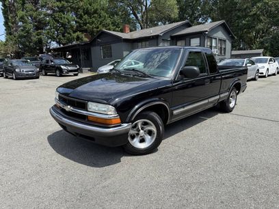 Used 2002 Chevrolet S10 Pickup LS w/ LS Preferred Equipment Group