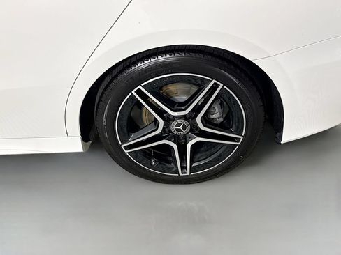 Used 2019 Mercedes-Benz A 220 image 29