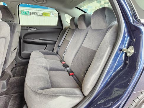 Used 2010 Chevrolet Impala LS FWD image 4