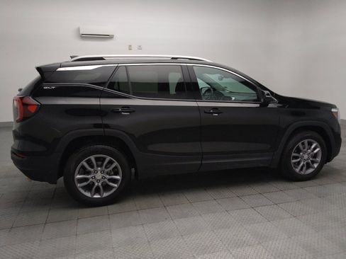 Used 2024 GMC Terrain SLT AWD/4WD image 10
