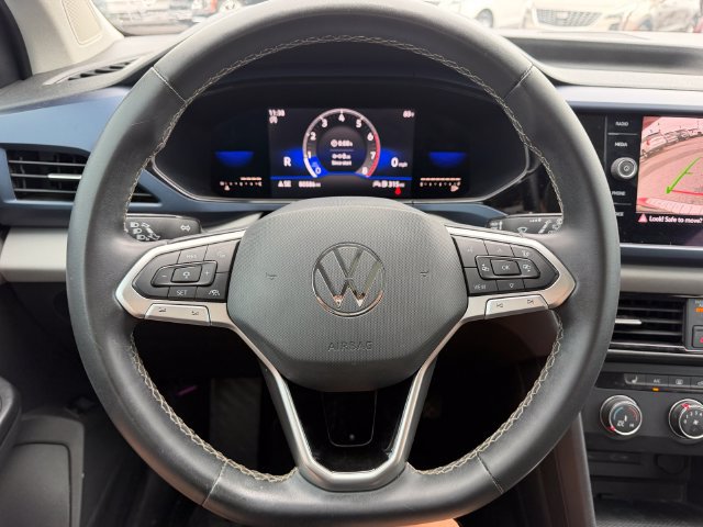 Used 2022 Volkswagen Taos SE FWD image 18
