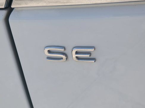 Certified 2023 Volkswagen Atlas SE FWD image 10