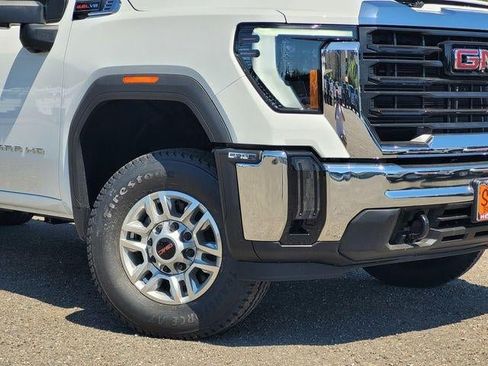 New 2026 GMC Sierra 2500 Pro w/ Convenience Package AWD/4WD image 9