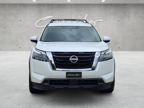 Certified 2025 Nissan Pathfinder SV FWD image 18