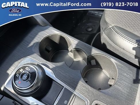 Certified 2025 Ford Escape SE FWD image 31