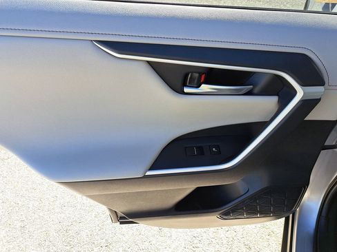 Certified 2021 Toyota RAV4 Limited image 8