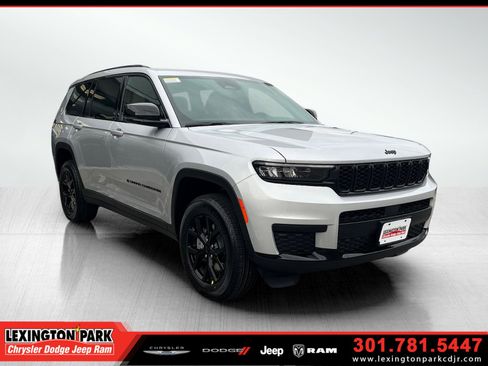 New 2025 Jeep Grand Cherokee L Altitude image 1